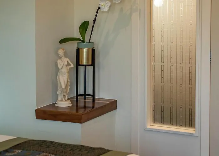 Suiteart 2 Exceptional 하니아